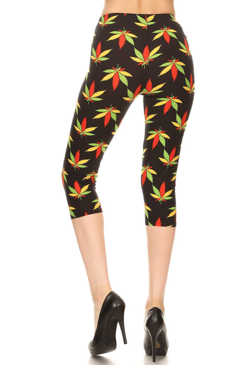 Women's Regular Colorful Leaf Plant Printed Cropped Capri Leggings