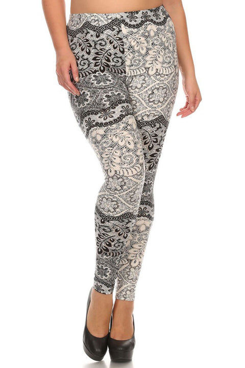Women's Plus Light and Dark Contrast Floral Pattern Print Leggings - White Black